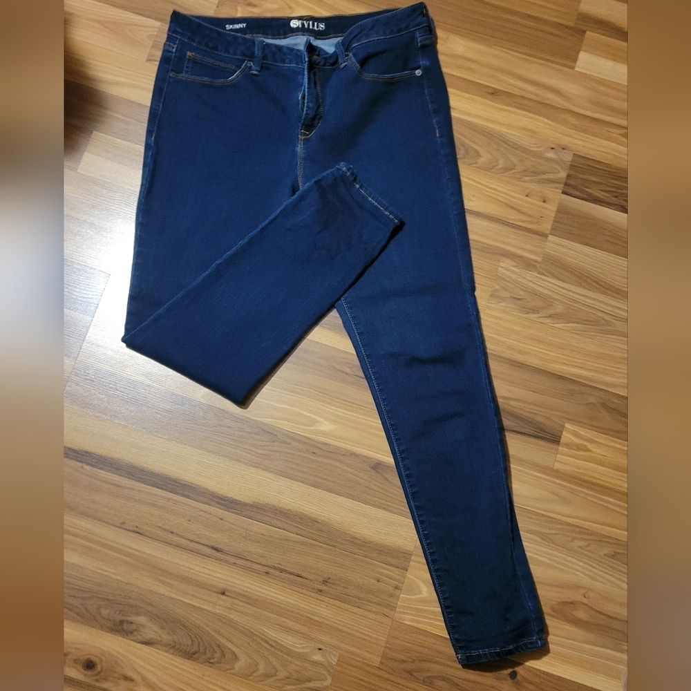 Stylus womens skinny jeans sz 12